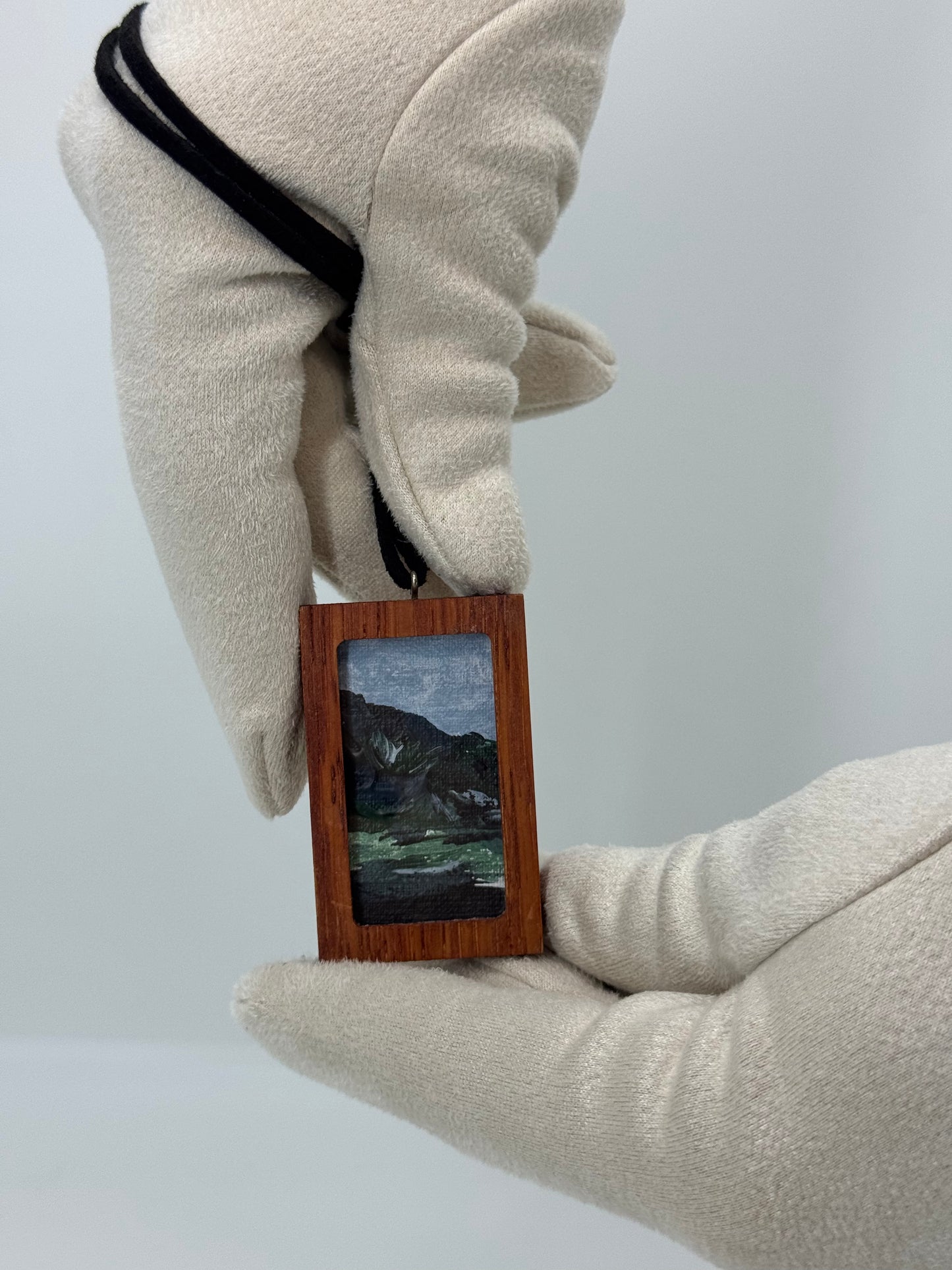 Wood Pendant Series / Carpathian - 2.078
